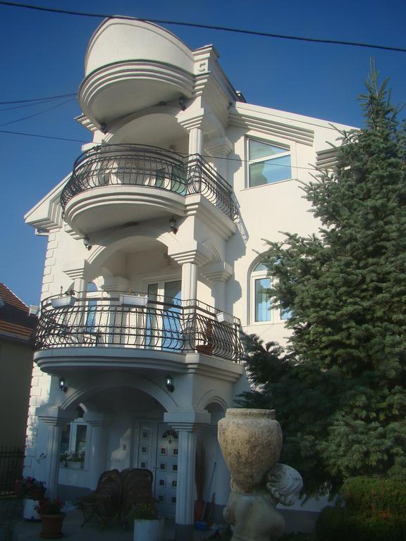 Apartment Cace คูมาโนโว ภายนอก รูปภาพ