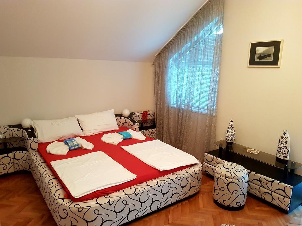 Apartment Cace คูมาโนโว ภายนอก รูปภาพ