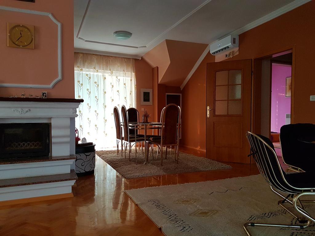 Apartment Cace คูมาโนโว ภายนอก รูปภาพ